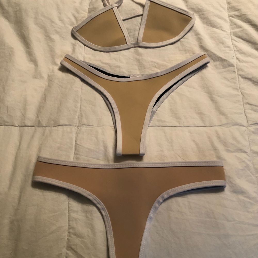 Hoaka bikini